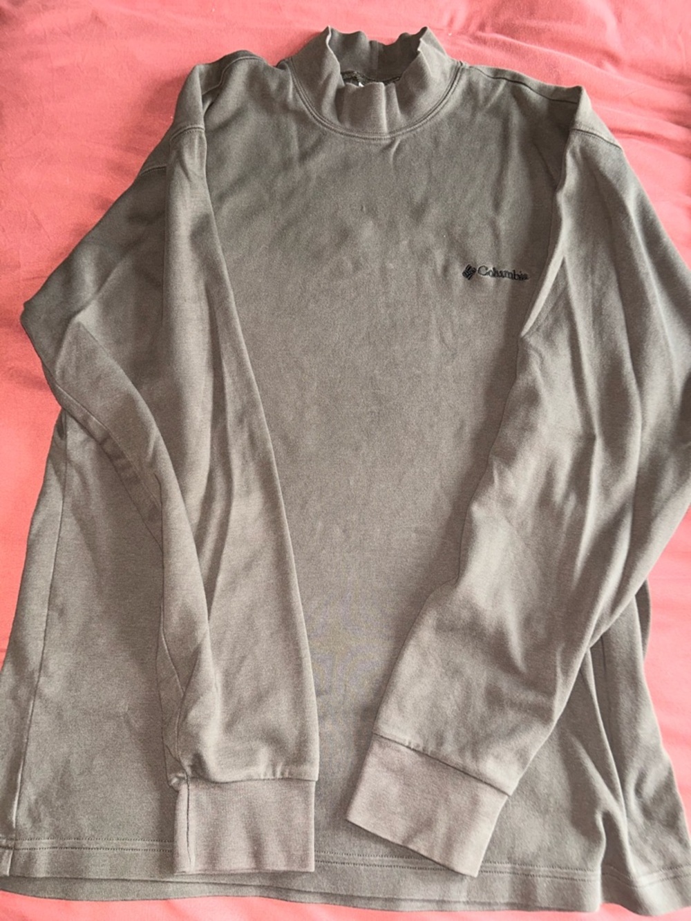 Columbia unisex Olive Green Long Sleeve Crew Tee with Chest Logo